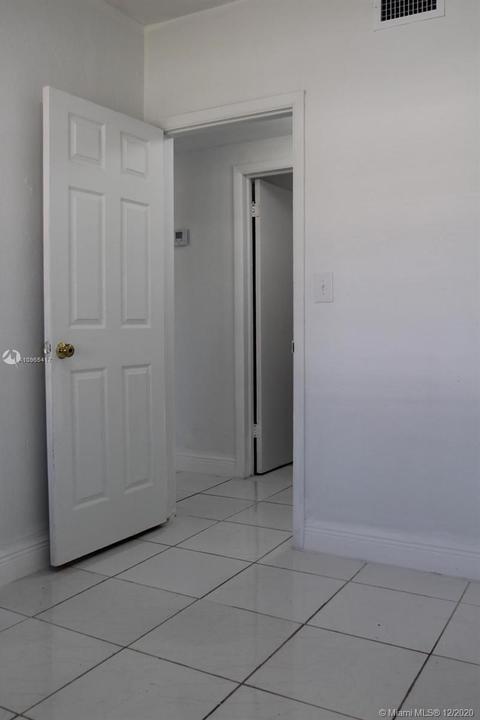 560 E 53rd St, Hialeah, FL 33013 photo 17
