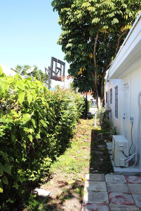 560 E 53rd St, Hialeah, FL 33013 photo 38