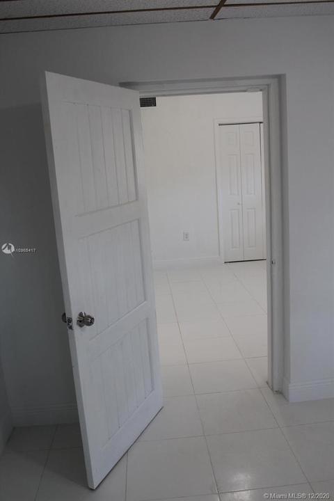 560 E 53rd St, Hialeah, FL 33013 photo 27