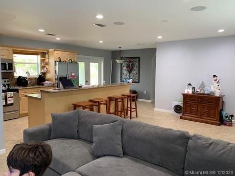 9751 Marlin Rd, Cutler Bay, FL 33157 photo 2