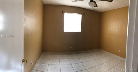 4854 E 9th Ct, Hialeah, FL 33013 photo 10