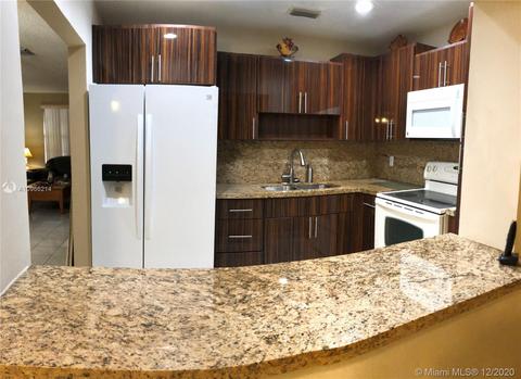 4854 E 9th Ct, Hialeah, FL 33013 photo 4