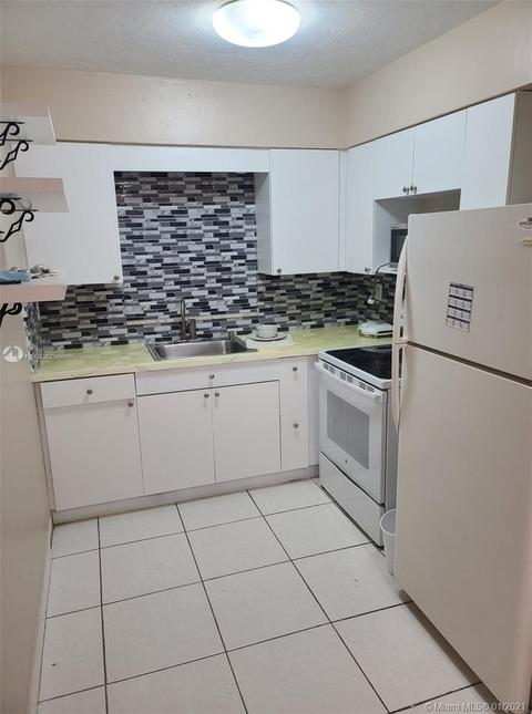 45 E 11 St #8, Hialeah, FL 33010 photo 14