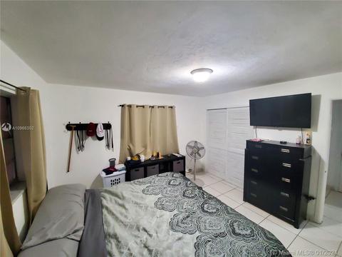 45 E 11 St #8, Hialeah, FL 33010 photo 8