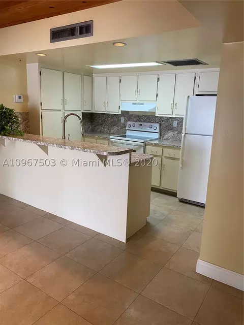 6386 Jack Rabbit Ln, Miami Lakes, FL 33014 photo 8