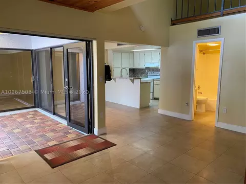 6386 Jack Rabbit Ln, Miami Lakes, FL 33014 photo 2