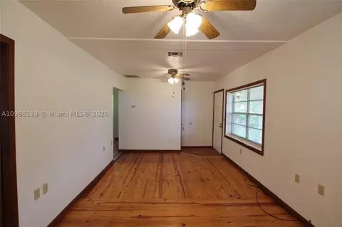 909 SW 7th Ave, Okeechobee, FL 34974 photo 5