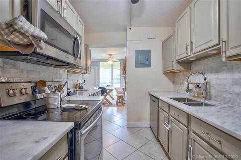 2755 NE 28th Ave #A4, Lighthouse Point, FL 33064 photo 9