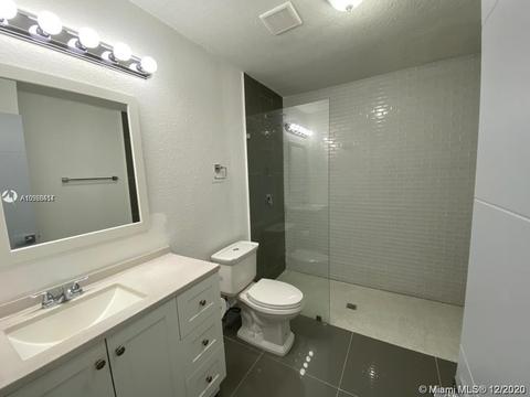 3840 E 8th Ln, Hialeah, FL 33013 photo 7