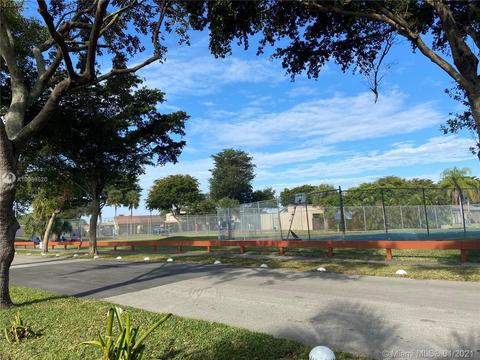 7405 Coldstream Dr, Hialeah, FL 33015 photo 27