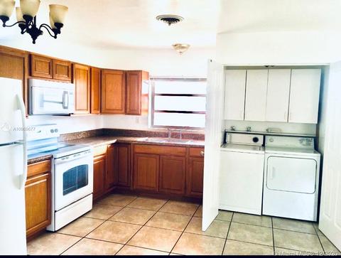 1285 W 76th St, Hialeah, FL 33014 photo 4