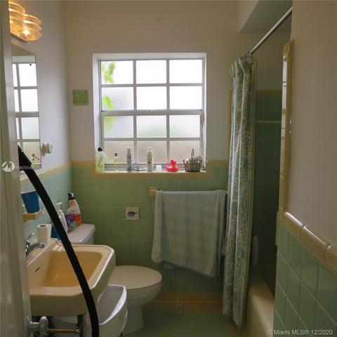 8943 Hawthorne Ave, Surfside, FL 33154 photo 4