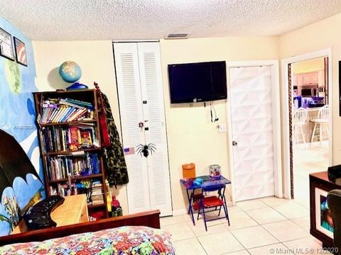 1000 E Lakes Dr, Pompano Beach, FL 33064 photo 33