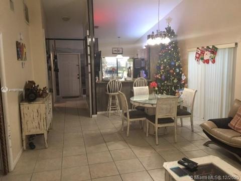 1000 E Lakes Dr, Pompano Beach, FL 33064 photo 32