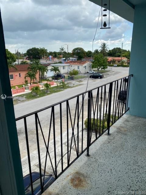 380 E 35th St #2124, Hialeah, FL 33013 photo 2