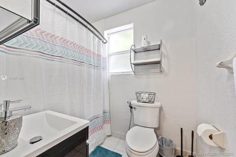 90 E 54th St, Hialeah, FL 33013 photo 22
