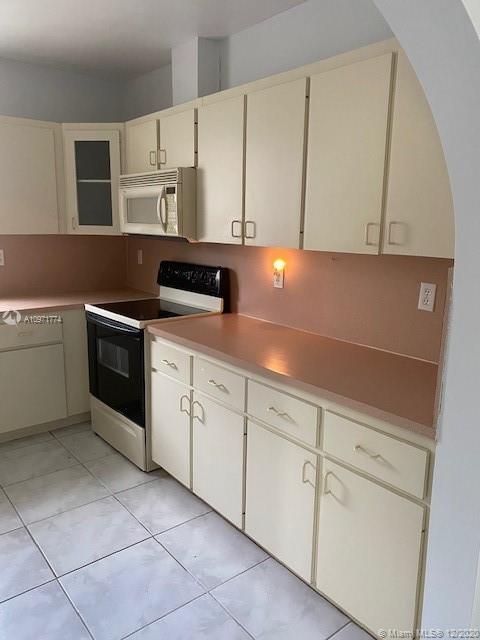 5355 W 10th Ave, Hialeah, FL 33012 photo 23