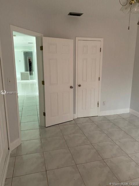 5355 W 10th Ave, Hialeah, FL 33012 photo 13
