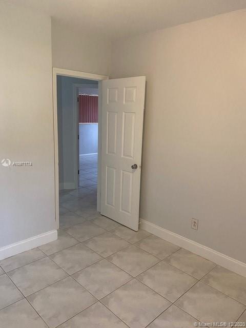 5355 W 10th Ave, Hialeah, FL 33012 photo 11