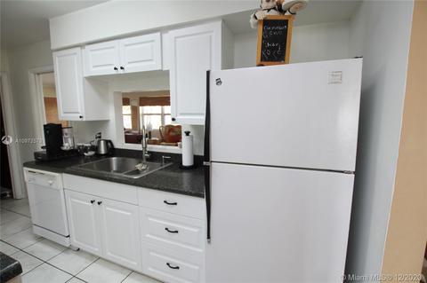 1049 Maple St, Okeechobee, FL 34974 photo 5
