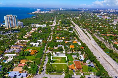 2100 S Miami, Miami, FL 33127 photo 3