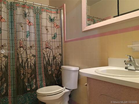590 W 63rd St, Hialeah, FL 33012 photo 14