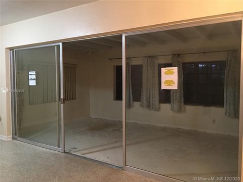 590 W 63rd St, Hialeah, FL 33012 photo 9
