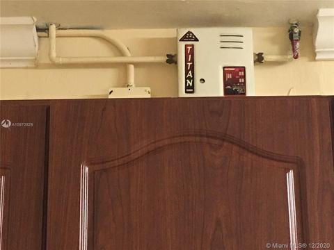 590 W 63rd St, Hialeah, FL 33012 photo 7