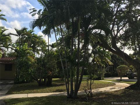 590 W 63rd St, Hialeah, FL 33012 photo 2