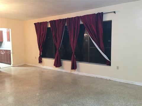 590 W 63rd St, Hialeah, FL 33012 photo 11