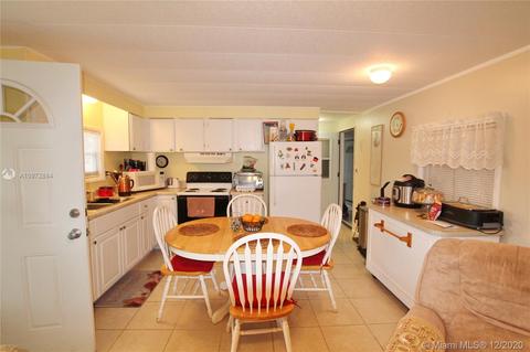 1104 20th St, Okeechobee, FL 34974 photo 3