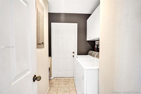 2723 Oakbrook Dr, Weston, FL 33332 photo 32
