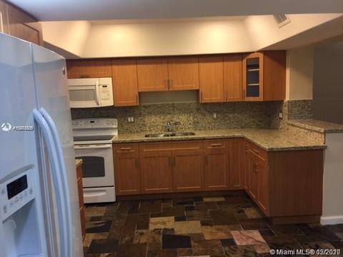 561 E 43rd St, Hialeah, FL 33013 photo 9