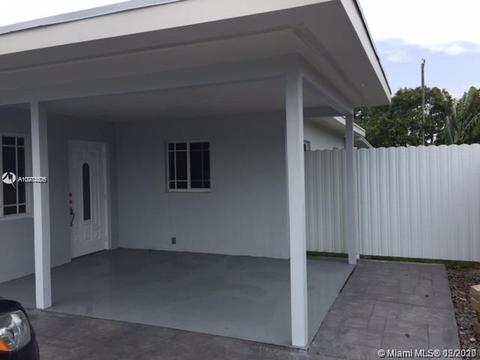 561 E 43rd St, Hialeah, FL 33013 photo 2