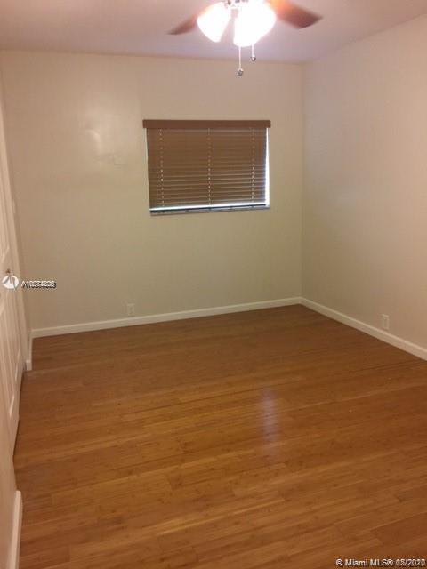 561 E 43rd St, Hialeah, FL 33013 photo 3