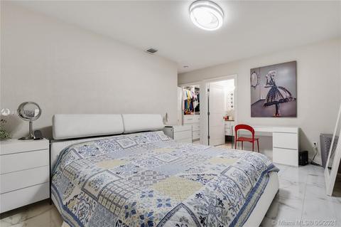 296 E 4th St #101, Hialeah, FL 33010 photo 24