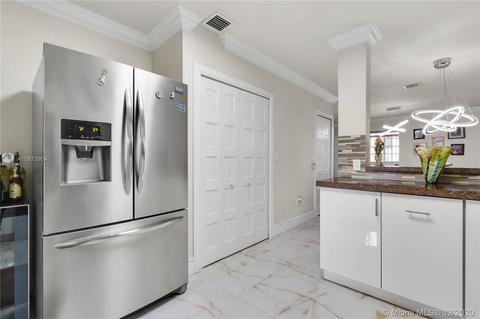 296 E 4th St #101, Hialeah, FL 33010 photo 15