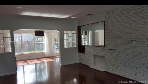 9265 Carlyle Ave, Surfside, FL 33154 photo 3
