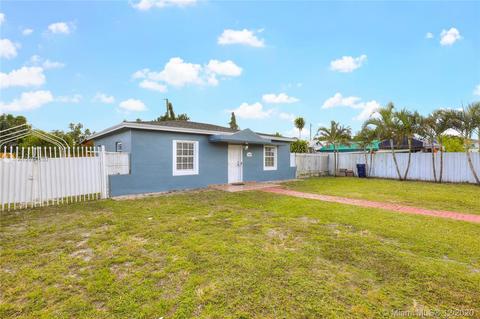 910 Sultan Ave, Opa Locka, FL 33054 photo 2