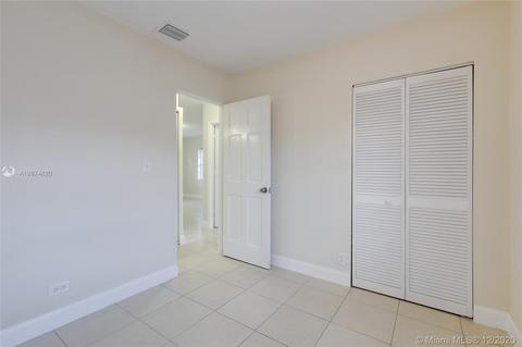 910 Sultan Ave, Opa Locka, FL 33054 photo 20