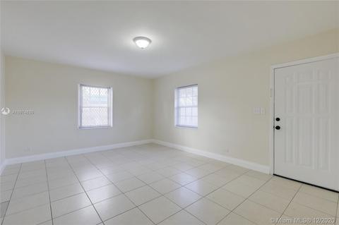 910 Sultan Ave, Opa Locka, FL 33054 photo 8