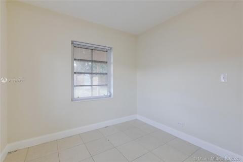 910 Sultan Ave, Opa Locka, FL 33054 photo 19