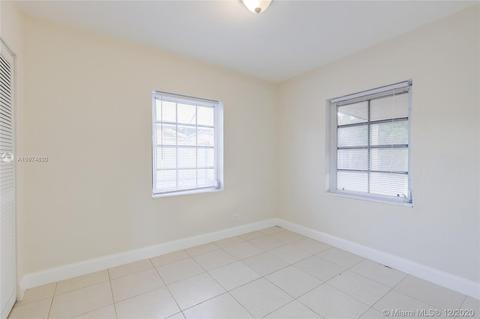 910 Sultan Ave, Opa Locka, FL 33054 photo 18
