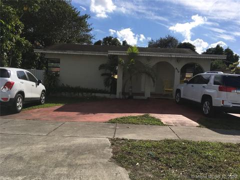 810 E 23rd St, Hialeah, FL 33013 photo 1