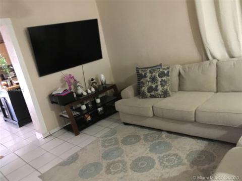 810 E 23rd St, Hialeah, FL 33013 photo 3