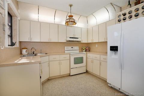 3749 E 10th Ave, Hialeah, FL 33013 photo 10