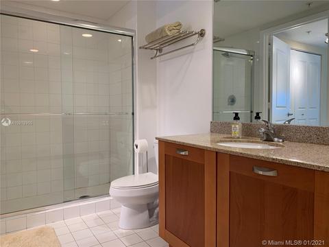 186 SE 12th Ter #1501, Miami, FL 33131 photo 28