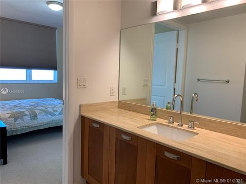 186 SE 12th Ter #1501, Miami, FL 33131 photo 18