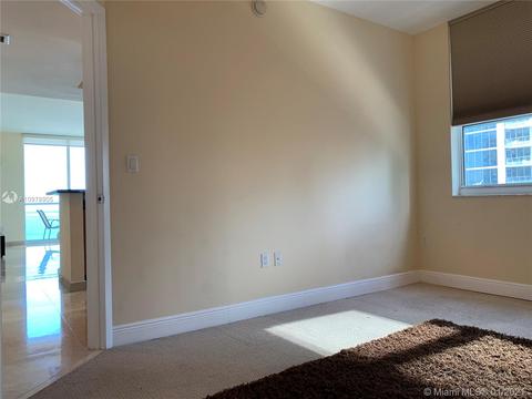 186 SE 12th Ter #1501, Miami, FL 33131 photo 24