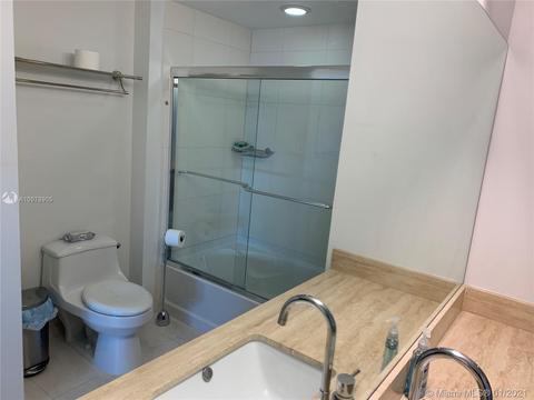 186 SE 12th Ter #1501, Miami, FL 33131 photo 17